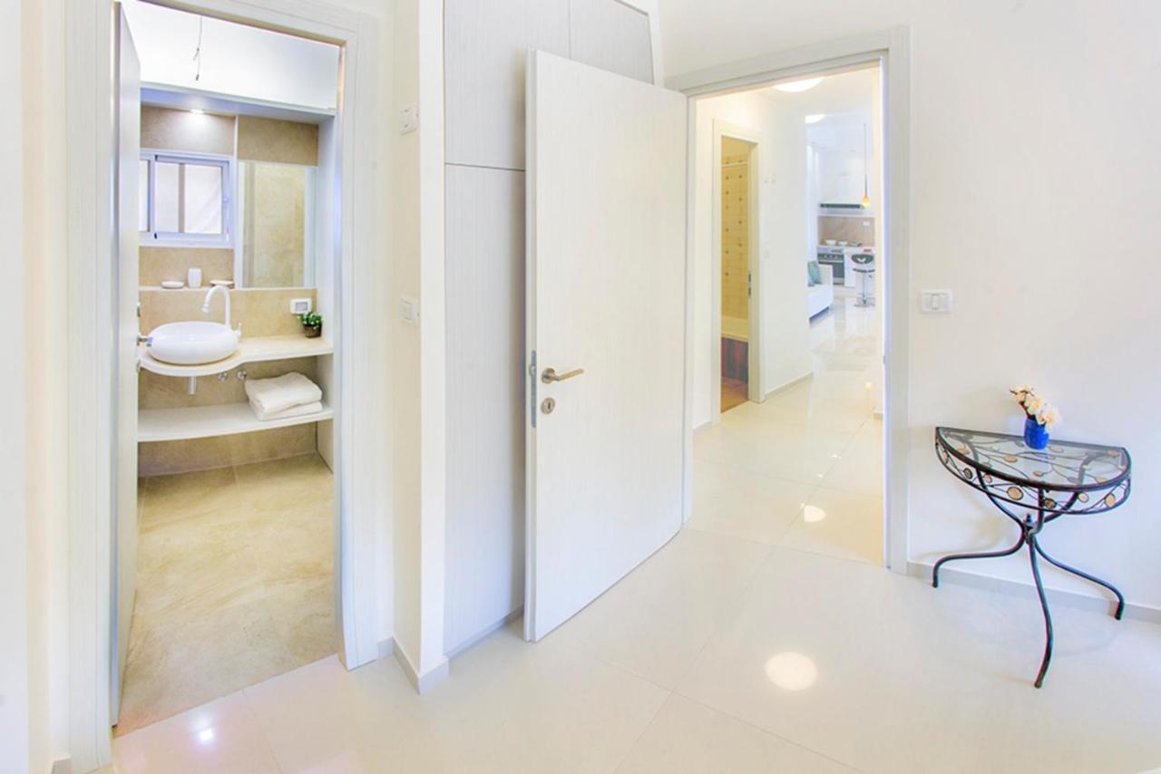 Luxury Apartment In The Heart Of The German Colony Yerusalem Bagian luar foto